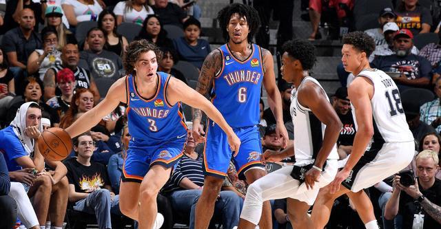 总有人挺身 总有人挺身