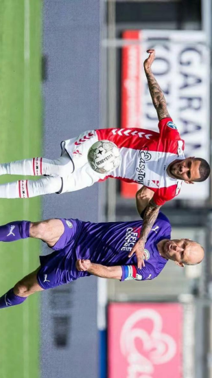 露头角的 露头角的